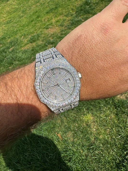 Reloj Ghost Watch Automático con Moissanita 23.5ct - Piedras Grandes - 44mm