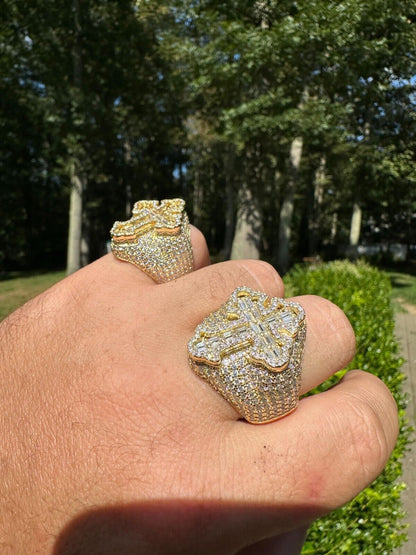 Anillo Cruz Gótico Tupac con Moissanita 6.5ct - Baguette y Redonda - Plata 925