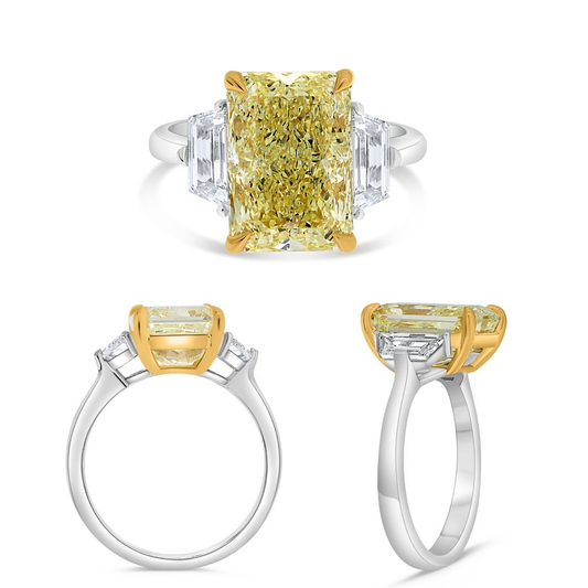 Anillo Tres Piedras - Diamante Amarillo Fancy Radiante 6.42ct - Platino y Oro Amarillo 18K