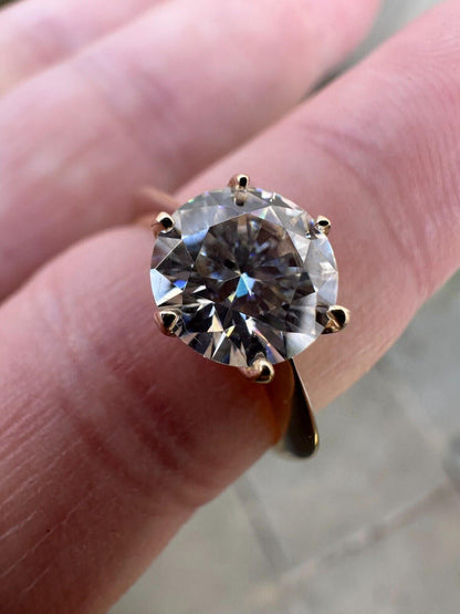 Anillo de Compromiso 2 CT Moissanite en Oro solido (Blanco ó Amarillo) de 14 Kilates